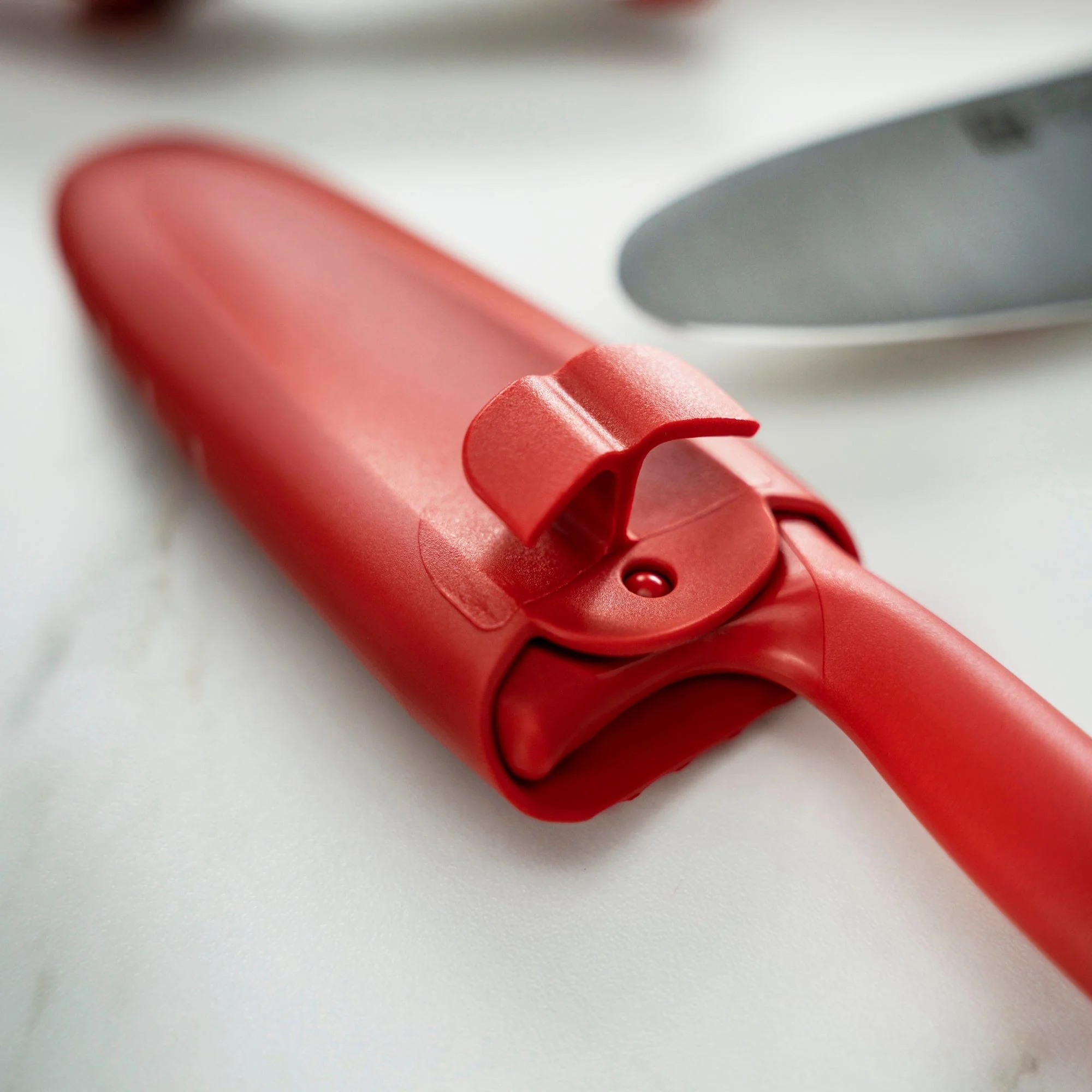Zwilling Twinny Kids Chefs Knife - Red - Image 8